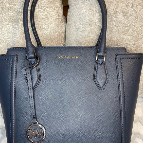 Michael kors top handle bag - Picture 8 of 9